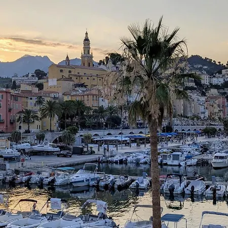 Le Cocon Du Bastion * Ментона